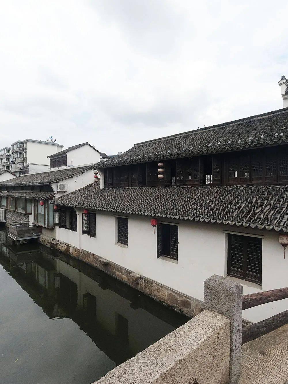探秘机智问答网页-了解问一个关于奶茶店店员工资结算的问题?的最佳平台